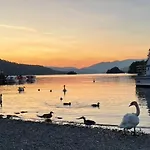 Windermere Luxury View Hideaway, Pet Friendly, Free Parking