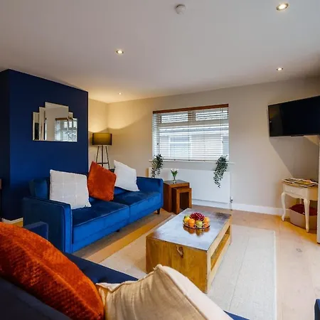 Apartment Windermere Luxury View Hideaway, Pet Friendly, Free Parking *