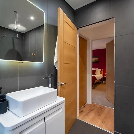 Windermere Luxury View Hideaway, Pet Friendly, Free Parking Bowness-on-Windermere