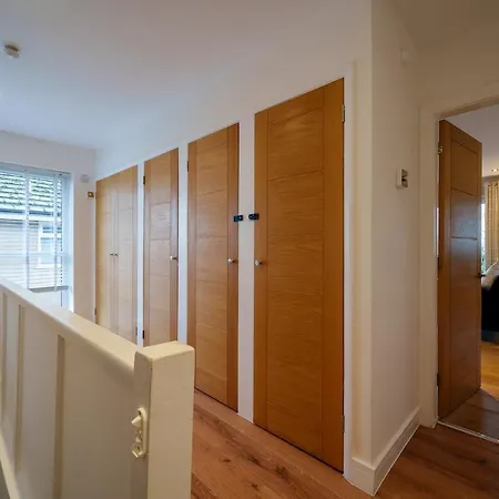 Apartment Windermere Luxury View Hideaway, Pet Friendly, Free Parking *