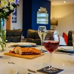 Windermere Luxury View Hideaway, Pet Friendly, Free Parking Apartamento Bowness-on-Windermere