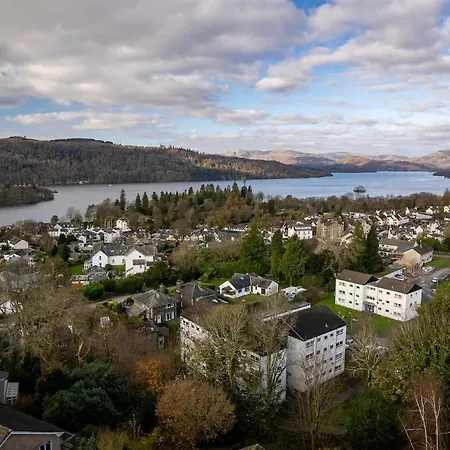 Windermere Luxury View Hideaway, Pet Friendly, Free Parking アパート ボウネス＝オン＝ウィンダミア